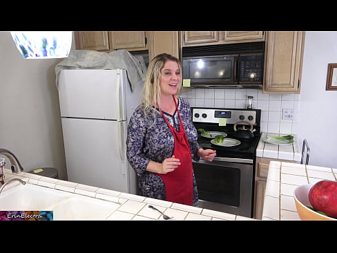 ❤️ A madrasta o ordenha na cozinha antes de sua data ❤️ Sexo superior em porno pt-br.it-com.top ❤